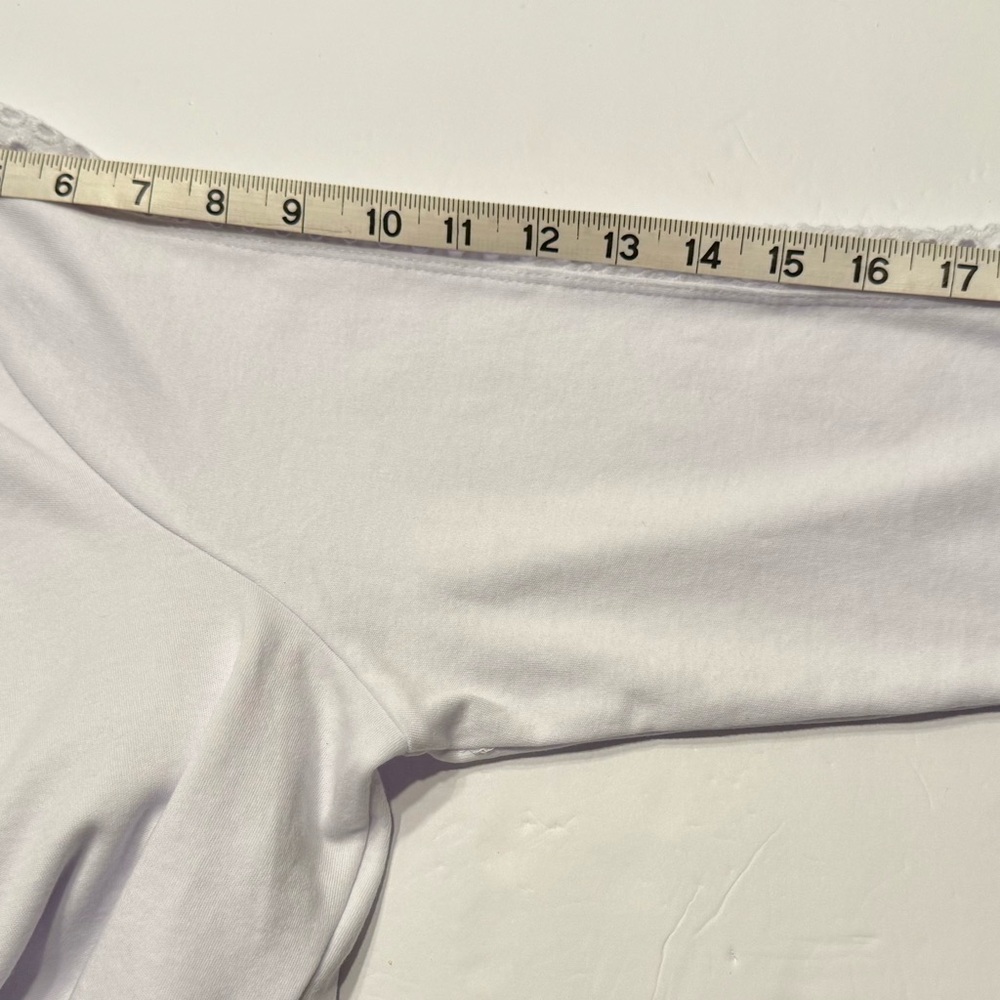 Appleseed's White Blouse shirt with  Quarter length Eyelet Sleeves  PXL EUC - Picture 9 of 10